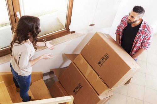 Furniture loading and transport support in Holland Park